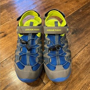 LIKE NEW Kids Water Shoes